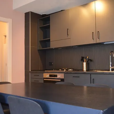 Sky Express Apartment *