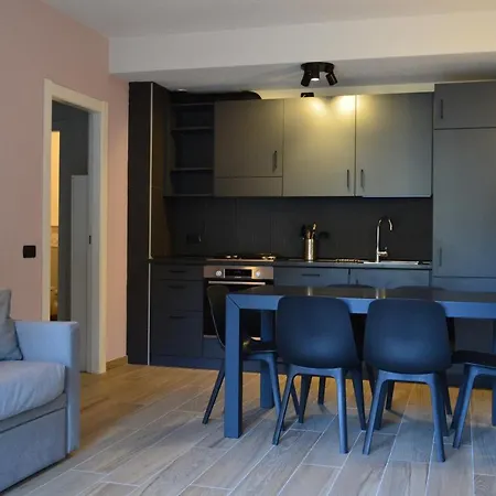 Sky Express Apartment *